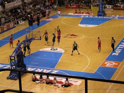 20070906103016-triple-cai-zaragoza-granada.jpg